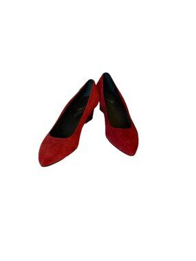 Tod's Burgundy Red Suede Wedge Heels Almond Toe Rubber Grip Soles Size 39 NWOB